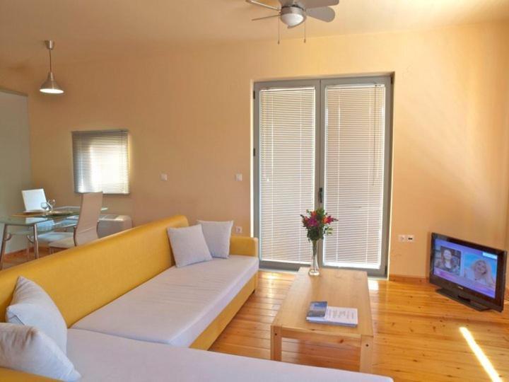 Sorta Apartments Като-Дарацо Номер фото